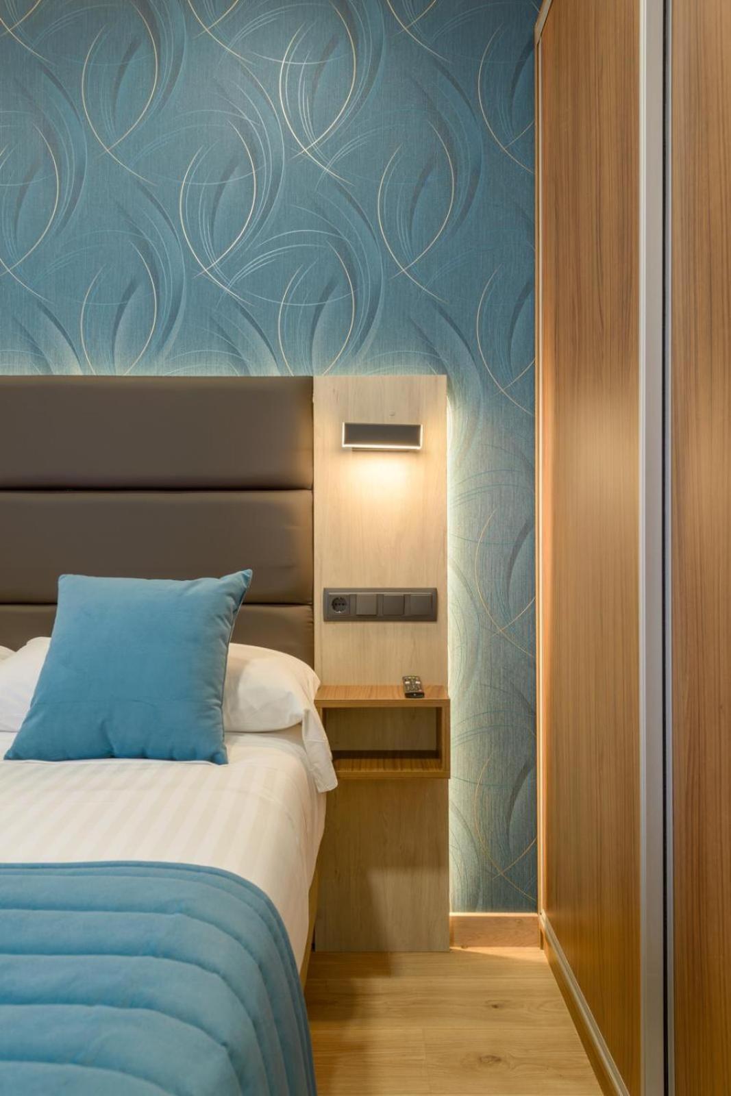 Hostal Sun Gate Madrid Exterior foto