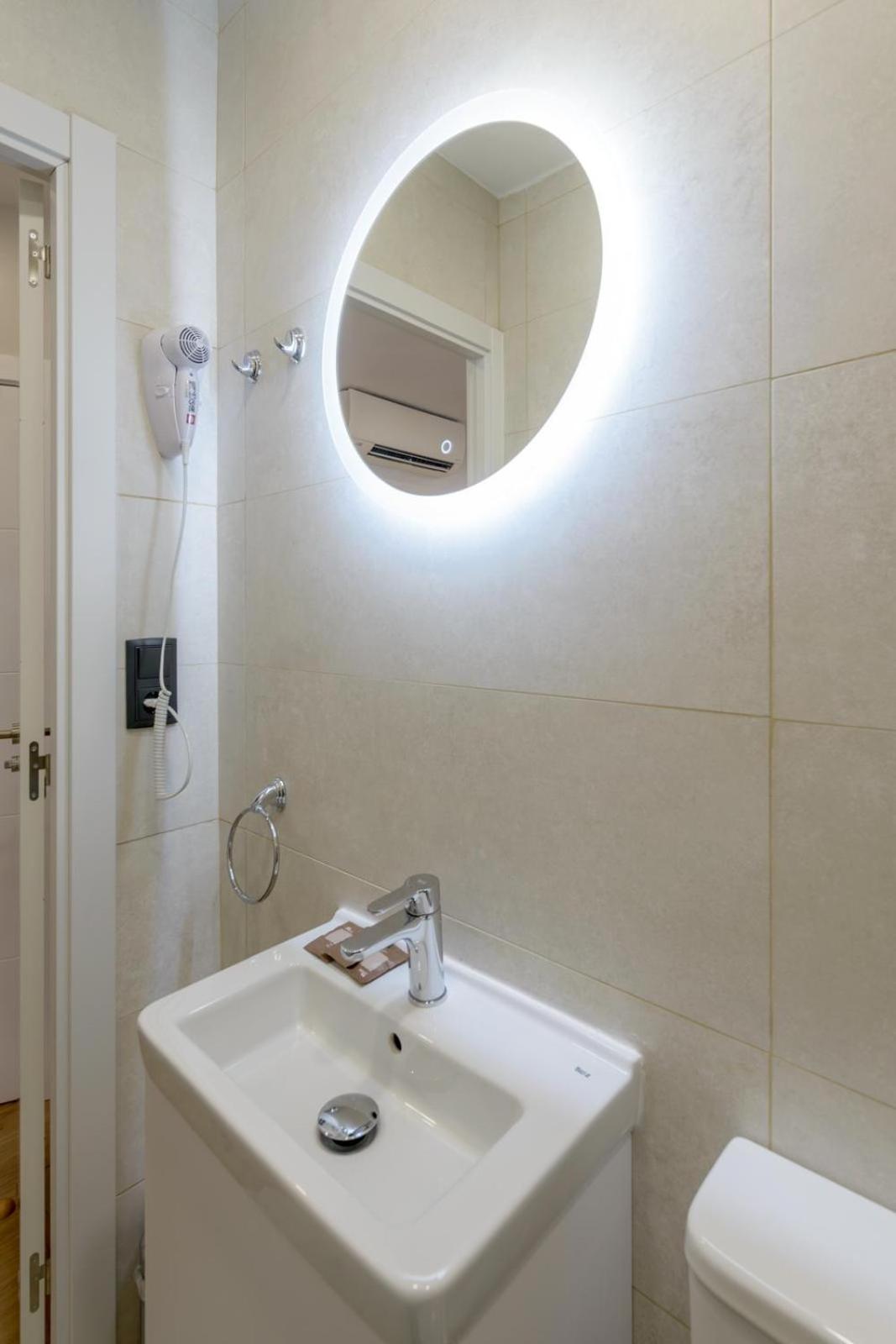 Hostal Sun Gate Madrid Exterior foto