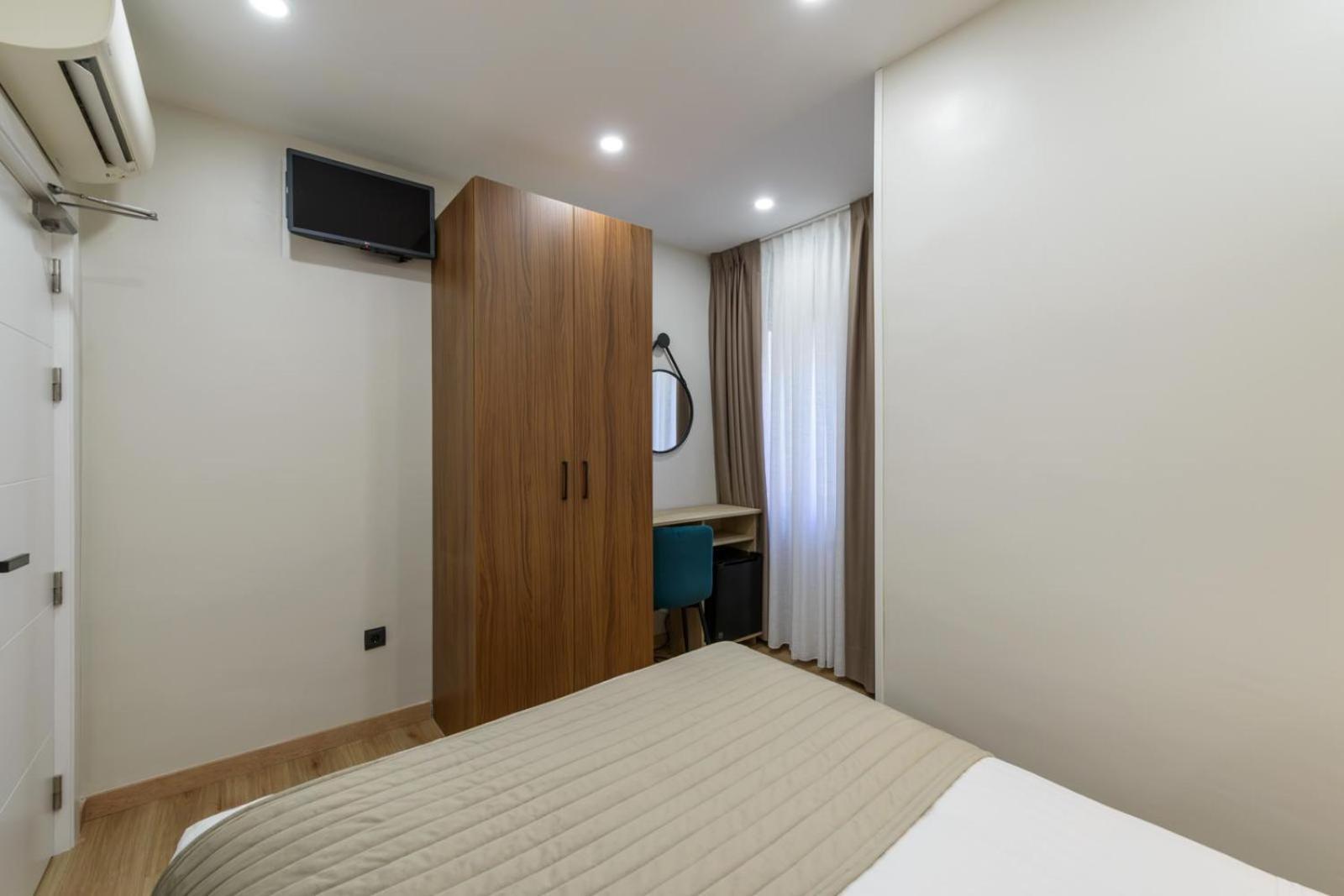 Hostal Sun Gate Madrid Exterior foto